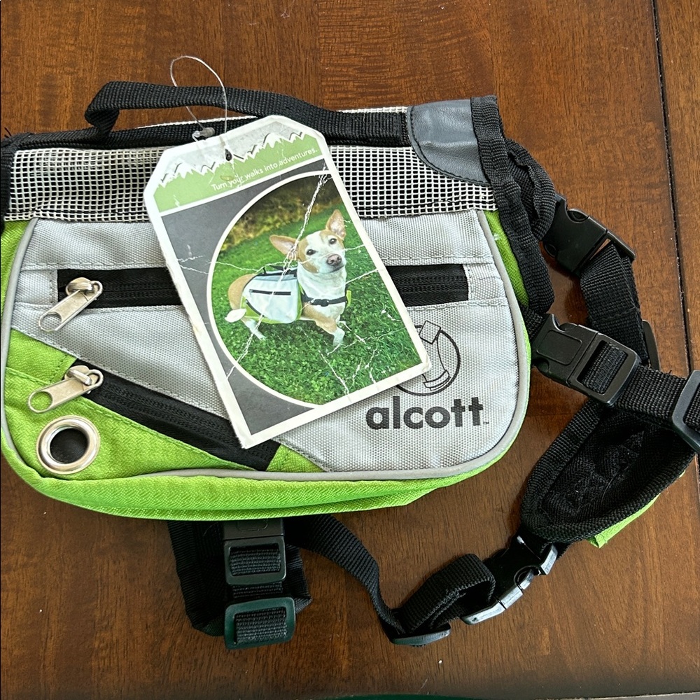 Alcott Dog Backpack, Explorer Adventure Backpack Size Small, New With Tags